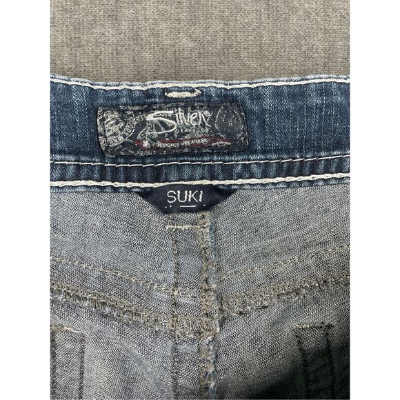 Silver Capri Jeans Women 31 Blue Suki Mid Rise Distressed Stitching Denim Y2K - Picture 7 of 12